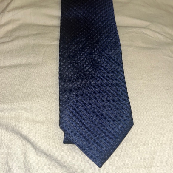 Perry Ellis Navy tie - Picture 1 of 2